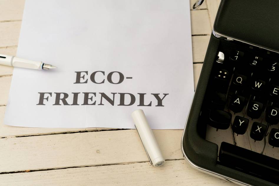 Homepage for Sustainable Living Eco-Friendly Kitchen reusable cups with lids